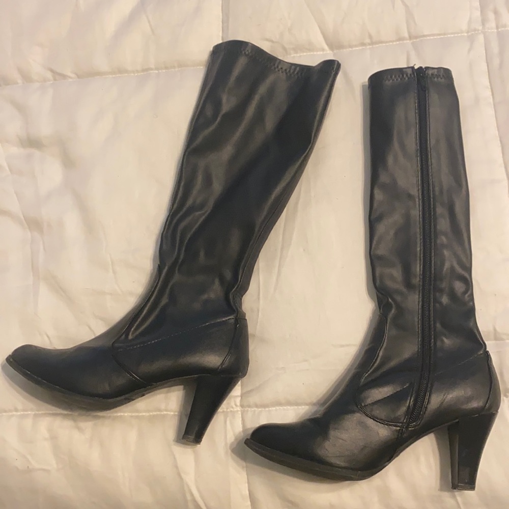 Black boots